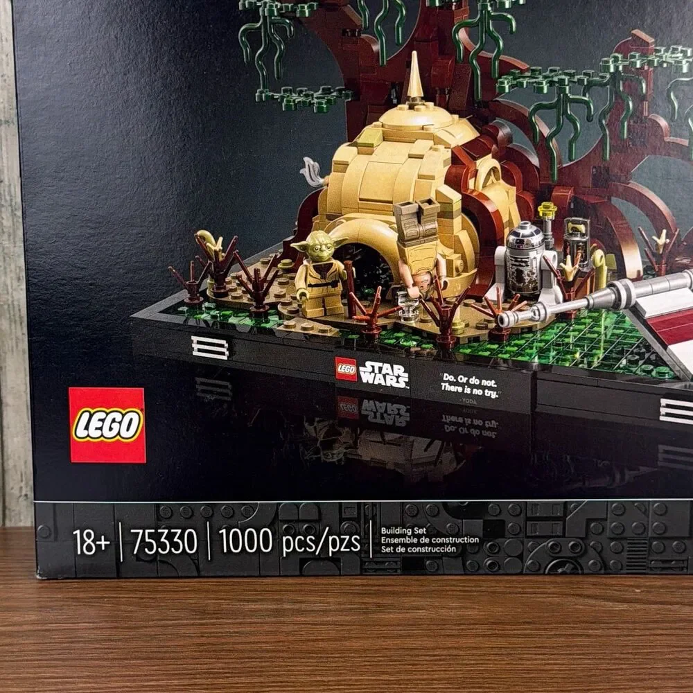 LEGO Star Wars Dagobah Jedi Training Diorama 75330 New Sealed 1000 Pcs NIB